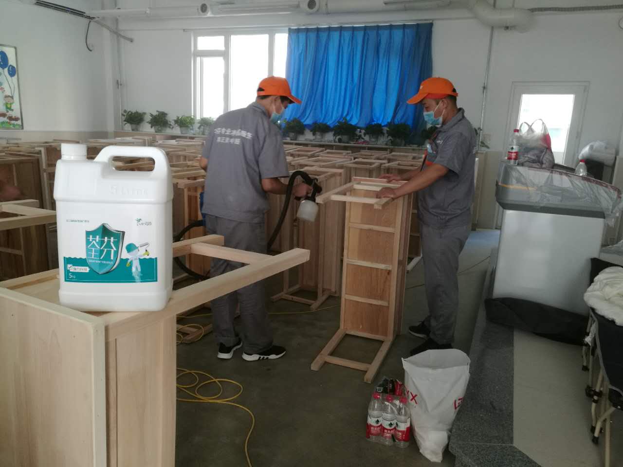 課桌接縫處重點治理